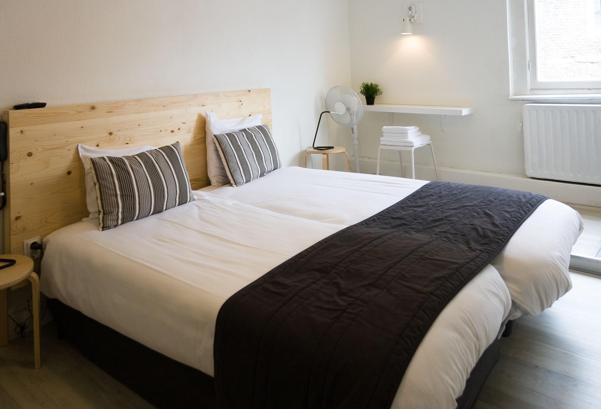 Hotel Beez Maastricht Esterno foto