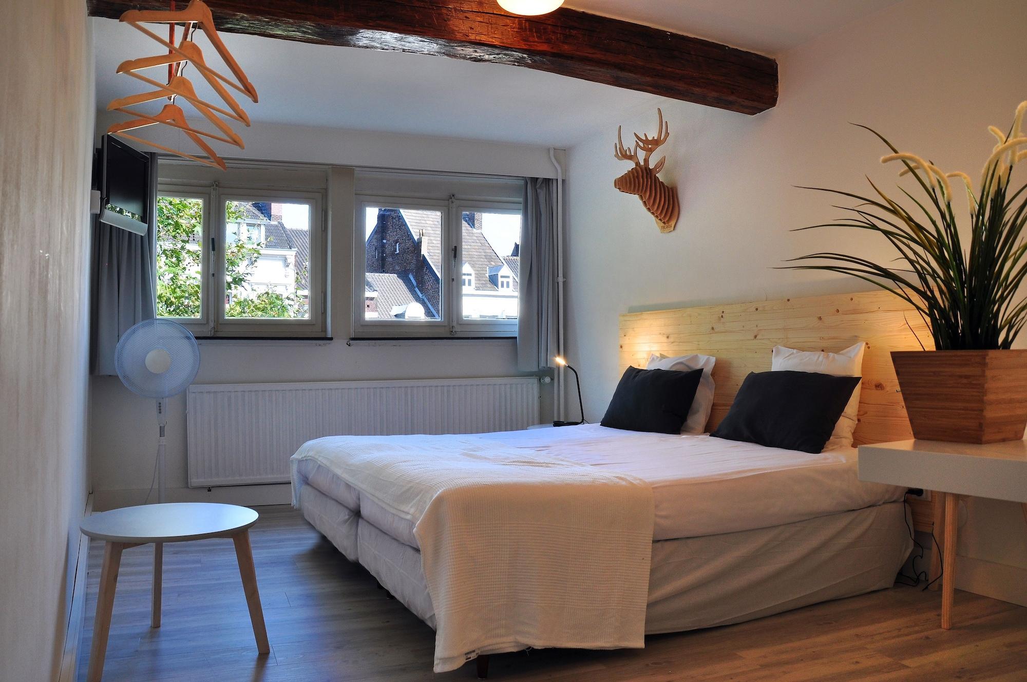 Hotel Beez Maastricht Esterno foto