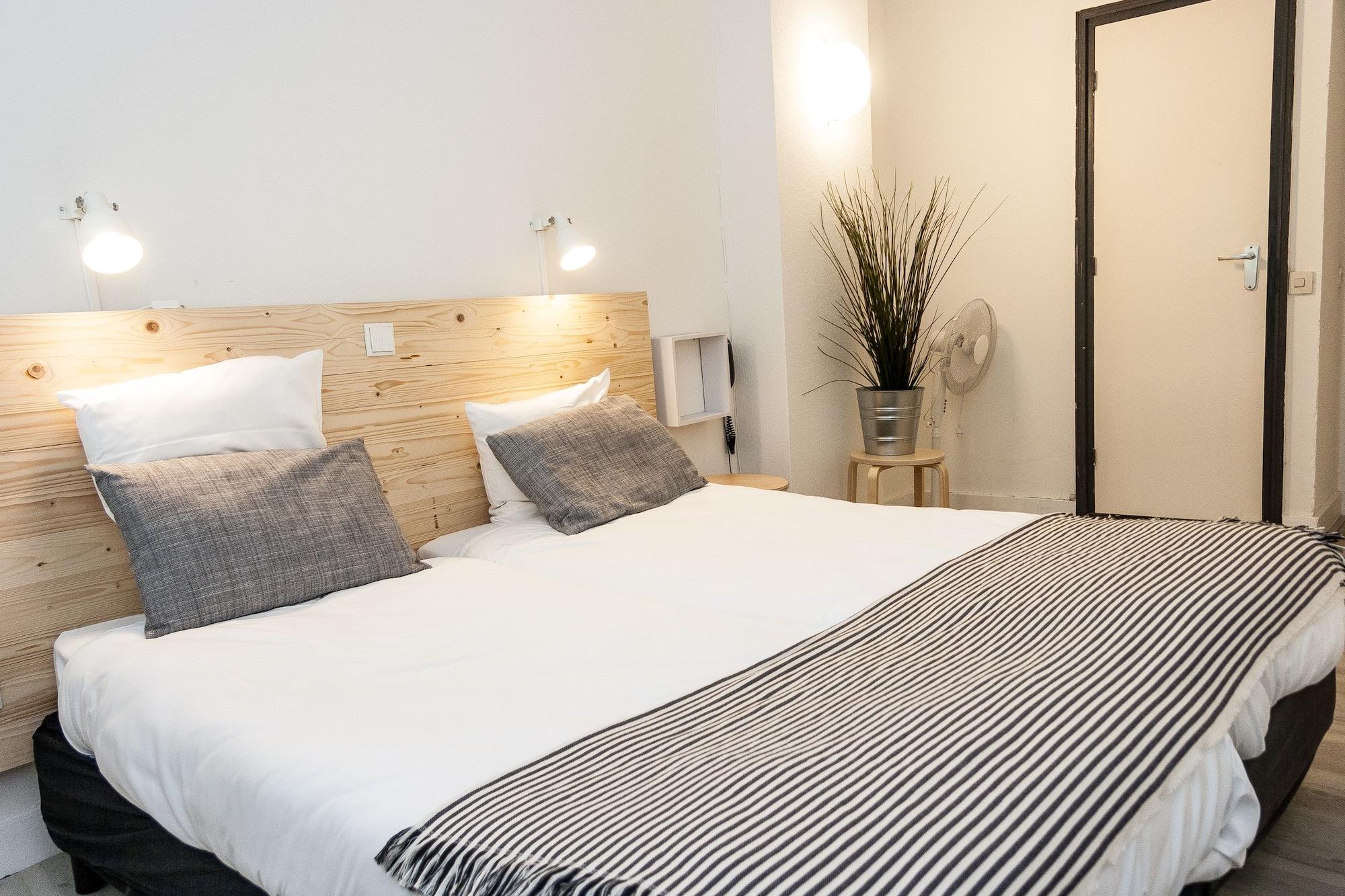 Hotel Beez Maastricht Esterno foto